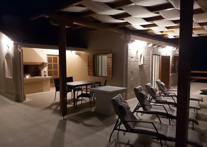 Ancora Villa *