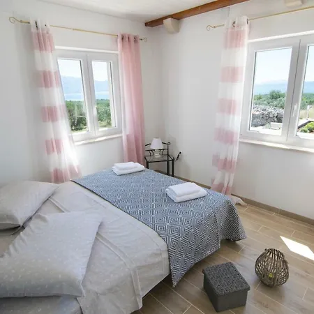 Ancora Villa Selca (Brac)