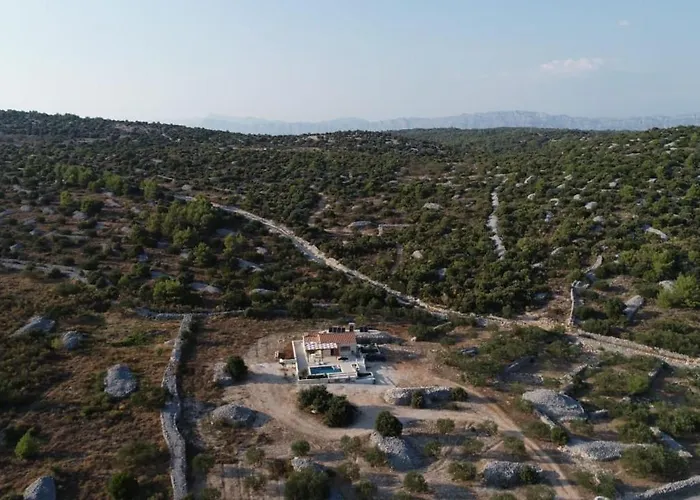 Ancora Villa Selca (Brac)